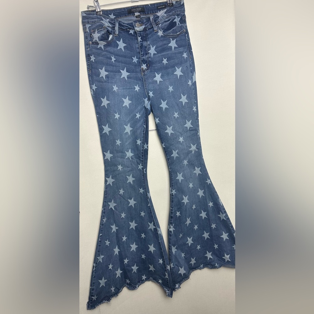 Judy Blue Star-Print Flared Jeans